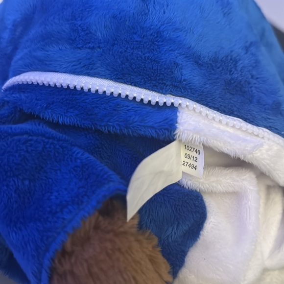 UK Kentucky Plush Football With Plush Wildcat Mascot Inside SEC - Picture 5 of 7